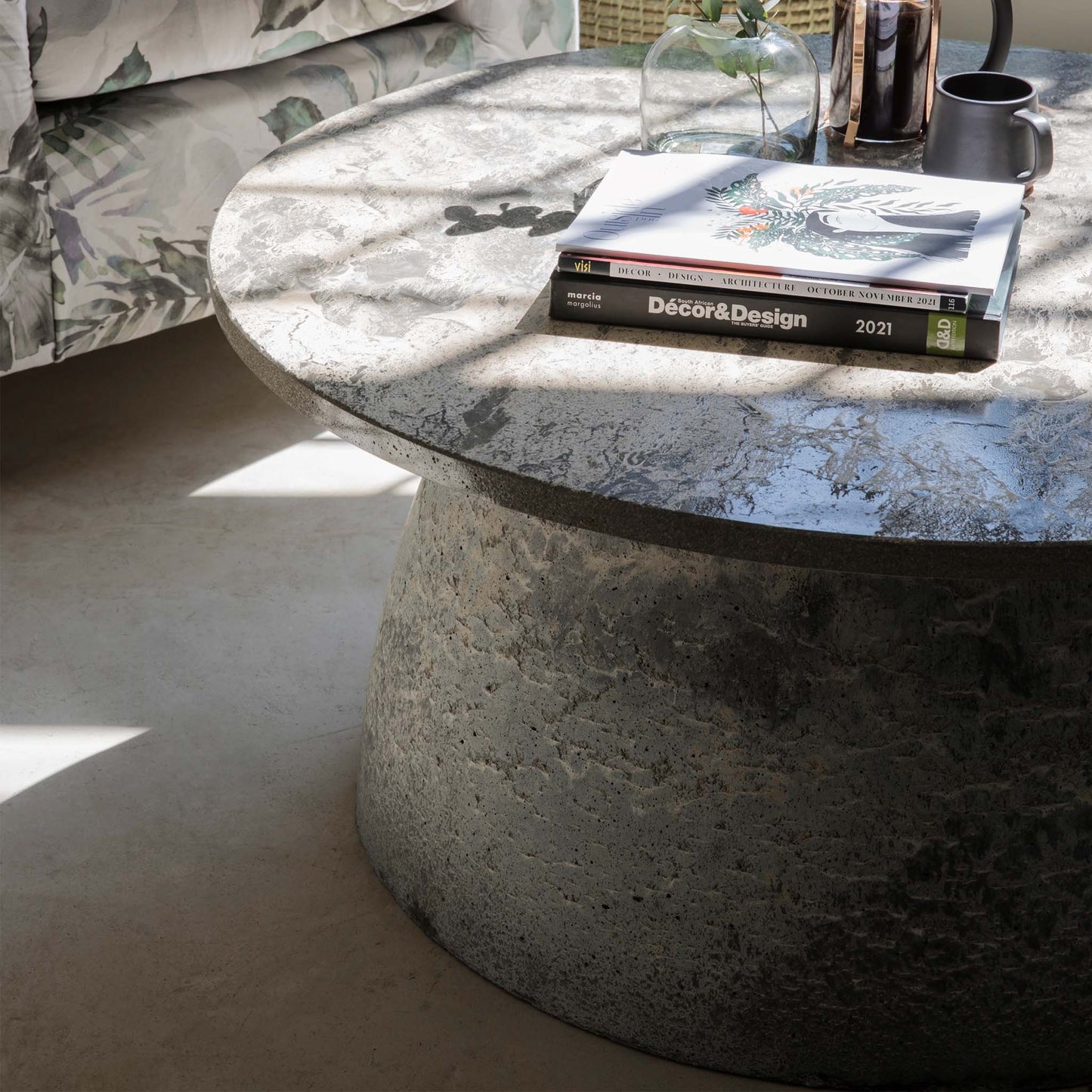 Rotunda Coffee Table close-up