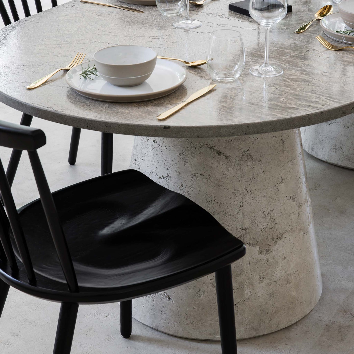 Oblong Dining Table close-up